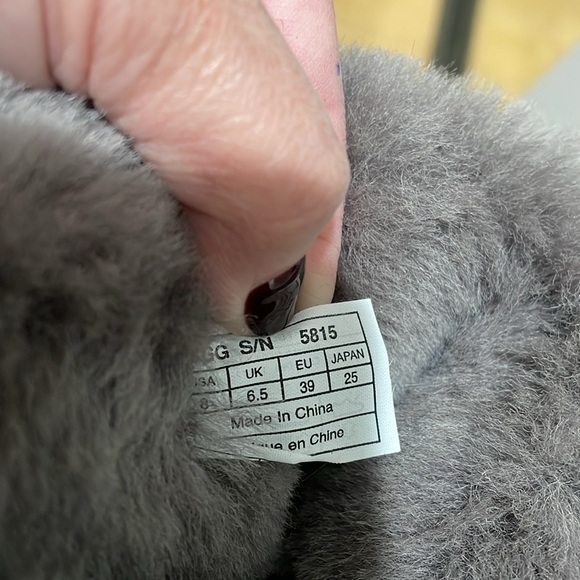 UGG boots - Picture 12 of 15